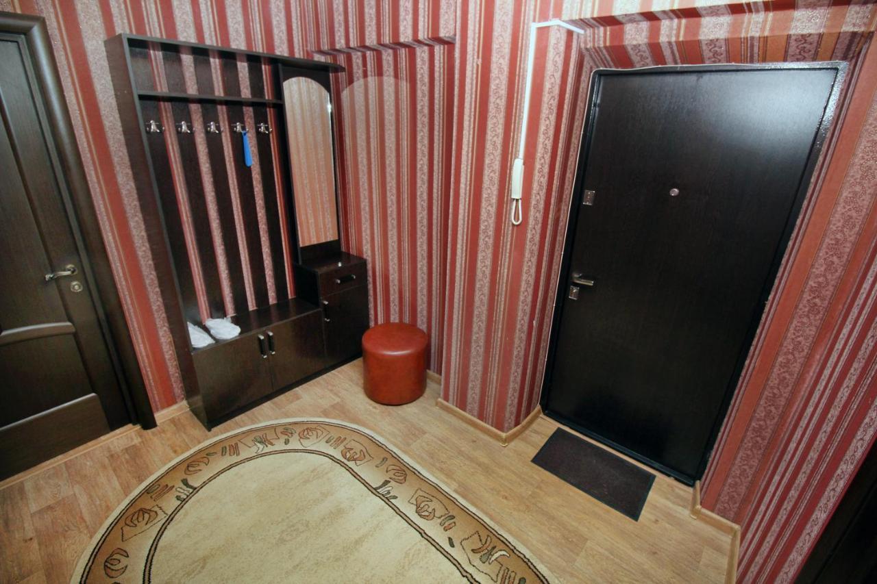 Spacious Central Apartment Almaty Esterno foto